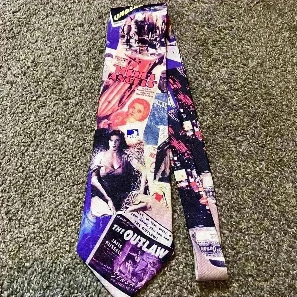 Vintage Direct Tv Men’s Tie Classic Movies On Tie 100% Silk - Picture 5 of 5